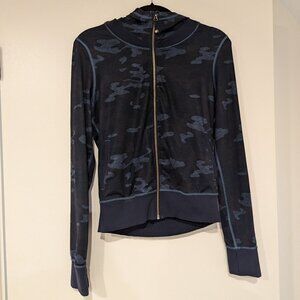 Like New Lululemon Blue Camo Zip Up Size 6